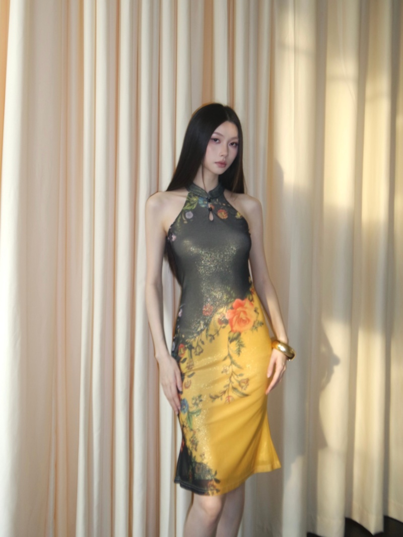 리프 루오 리 여왕 새로운 중식 국풍 핫걸 치파오 드레스 다림질 금박 몸매 가꾸기 행침 목 드레스