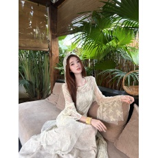 批发实拍实价 蕾丝长袖防晒罩衫+ 吊带+包臀鱼尾<b class='q'>半身裙</b>套装