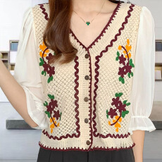 批发新款<b class='q'>韩版</b>法式镂空钩花泡泡袖雪纺五分袖上衣女