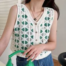 批发<b class='q'>毛线</b>针织马甲设计感小众2026春夏新款坎肩穿外搭吊带