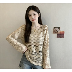 批发法式高级感钩花<b class='q'>镂空</b>蕾丝衫女早春宽松显瘦外搭罩衫上衣