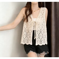 批发2026春夏重工刺绣钩花<b class='q'>镂空</b>V领正肩马甲设计感小众外穿上衣马甲