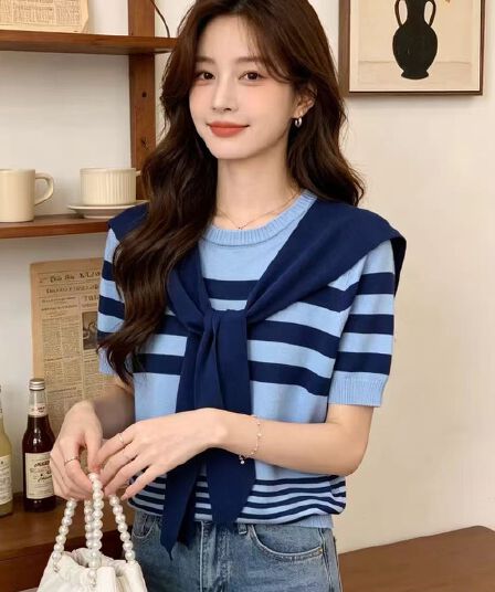 2026 년 여름 새로운 한 부서 라운드 넥 배색 스트라이프 반팔 해군 칼라 숄 투피스 슈트
