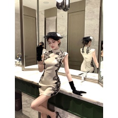批发实拍实价新中式旗袍<b class='q'>连衣裙</b>女秋季名媛千金感生日裙子<b class='q'>蕾丝</b>包臀裙