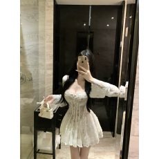 批发实拍实价  法式千金公主裙生日裙掐腰蓬蓬裙蕾丝<b class='q'>连衣裙</b>