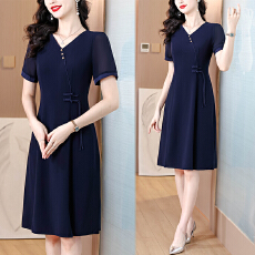 批发妈妈<b class='q'>夏</b>装连衣裙气质短袖2026新中老年女士遮肚显瘦洋气小个子裙子