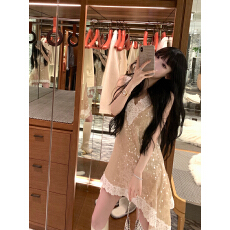 批发CHICYOU 美人鱼波光粼粼裸色透明亮片拼蕾丝边连衣裙