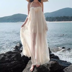 批发王楚然同款生日约会网纱挂脖抹胸<b class='q'>露背</b>氛围感<b class='q'>连衣裙</b>