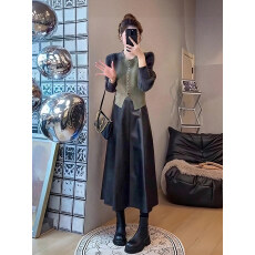 批发春秋搭配一整套<b class='q'>大码</b>胖mm渐变色针织毛衣半身皮裙减龄巨好看套装女