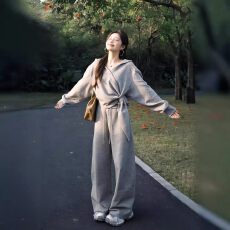 批发春季穿搭一整套<b class='q'>大码</b>胖mm扭结连帽卫衣阔腿裤慵懒风通勤休闲套装女