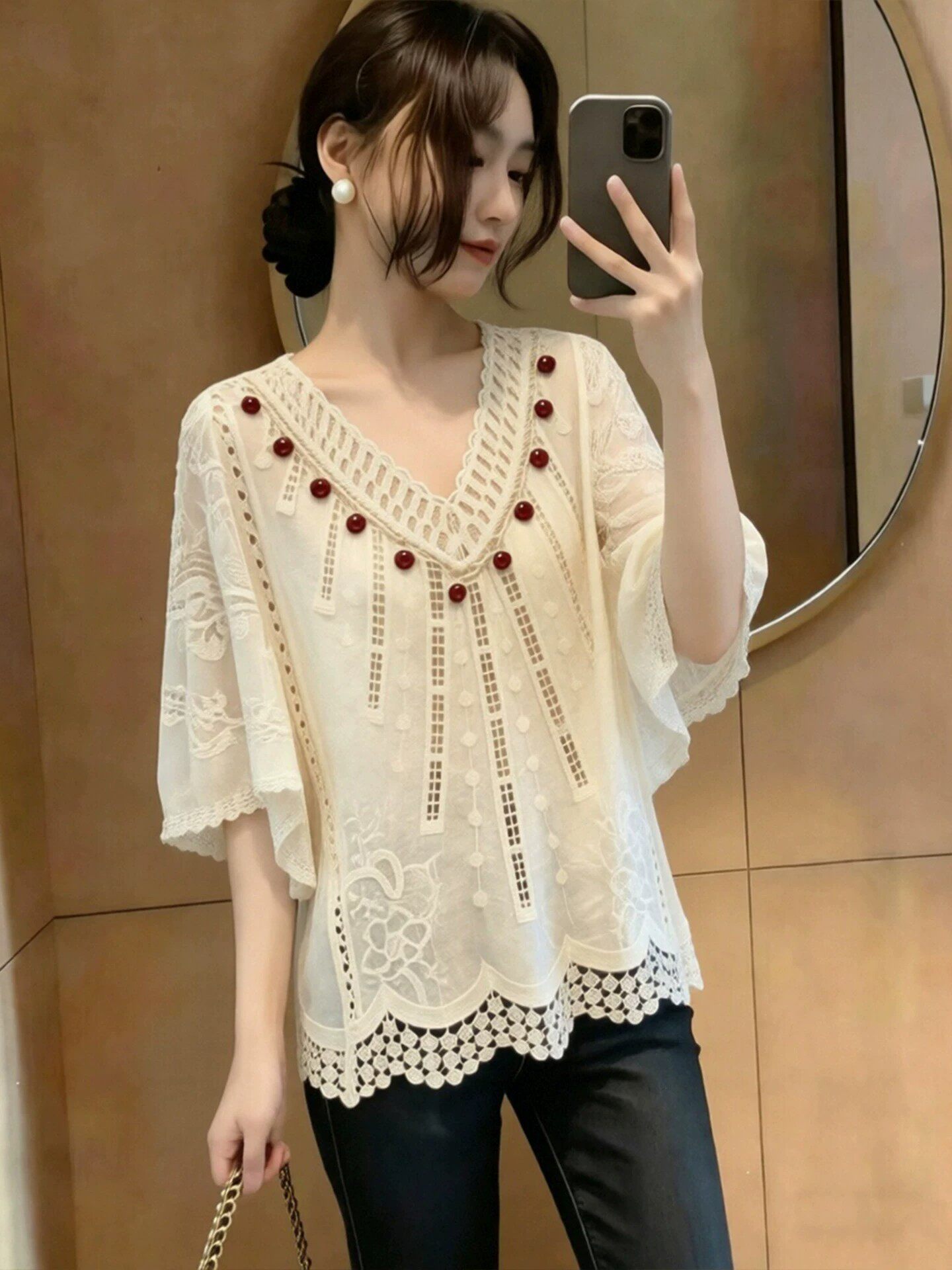 프랑스식 고유 한 품격 자수 홀로우 아웃 7부 소매 여성 셔츠 여름 새로운 고급 센스 보헤미안 레이스 셔츠