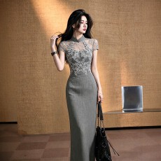 批发新中式国风改良修身旗袍气质御姐<b class='q'>轻熟</b>绝美高质感灰色蕾丝连衣裙夏