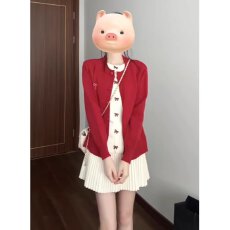 批发红色新年氛围感毛衣女秋冬新款宽松慵懒风刺绣假两件针织开衫