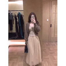 批发实拍实价韩系驼色开衫蕾丝背心半身裙三件套女小个子早秋出游套装