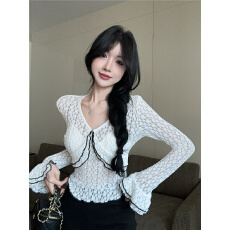 批发实拍实价<b class='q'>山茶花</b>复古蕾丝刺绣花朵荷叶边v领撞色肌理感衬衫上衣