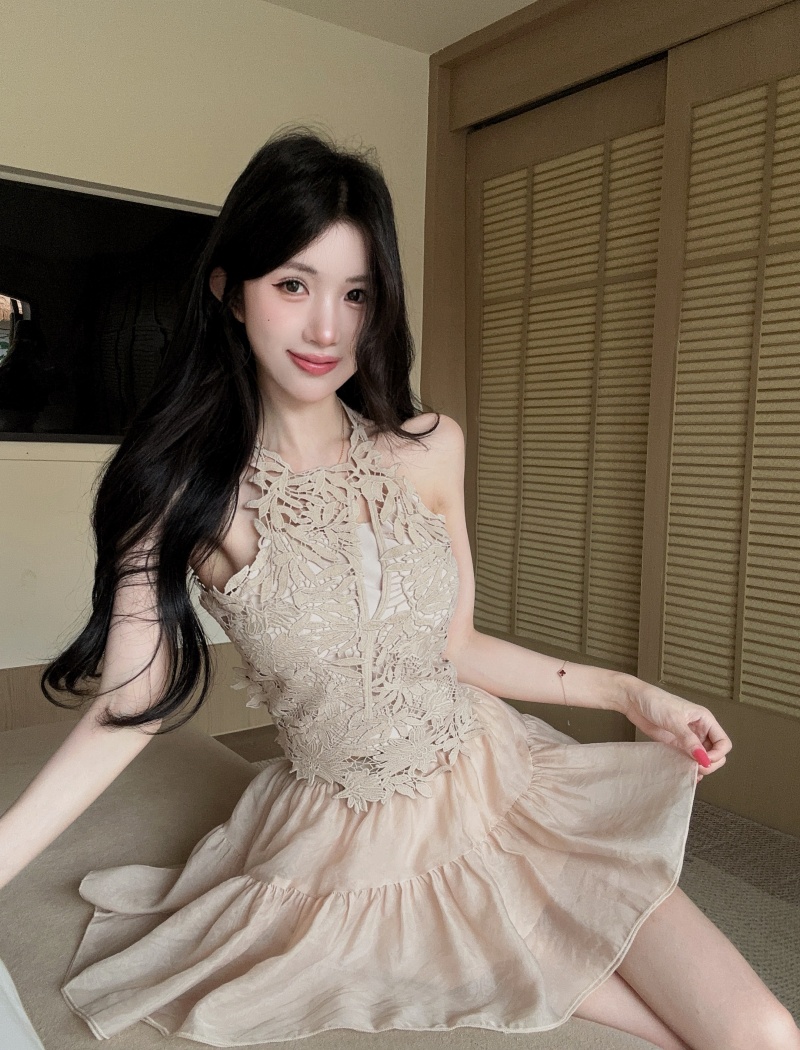 실사 정가 조기 고대 한 여성 榛 과일 커피 세트 여성 봄 순수한 욕망 행침 목 조끼 슬립 가져 가라. 반신 미니 스커트