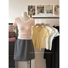 批发实拍实价~新款<b class='q'>韩版</b>肌理针织蕾丝拼接修身短袖上衣春夏新款辣妹