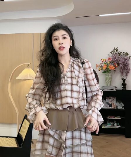 장 A 스타 차 브라운 체크무늬 체크무늬 부드러운 레트로 얇고 가벼운 통기성 프릴 허리 수축 슬림해 보이는 드레스
