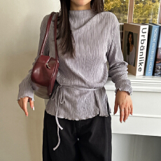 批发设计感小众半高领<b class='q'>收腰</b>系带长袖上衣女 显瘦气质垂感百搭打底衫