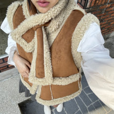 批发现 Korea 复古麂皮绒仿羊羔毛加厚外搭<b class='q'>背心</b>马甲~配围脖~正反两穿
