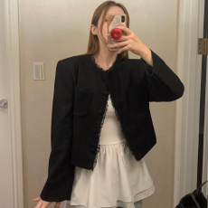 批发KOREA 甜酷小众设计款波浪网纱边拼接正肩双口袋小香风短外套