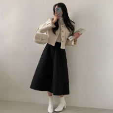 批发有货 KOREA 极简高级感中长款遮胯显瘦菱格夹棉插袋A字大摆半身裙