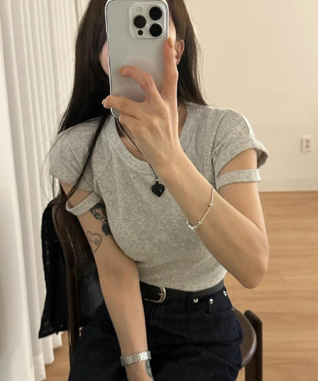 재고 있음 korea 달콤한 차가운 바람 팔 홀로우 아웃 몸매 가꾸기 슬림해 보이는 다용도 기초 작은 대중 핫걸 다용도 반팔 티셔츠