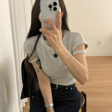 批发KOREA 甜酷风手臂镂空修身显瘦百搭基础款小众辣妹百搭短袖T恤