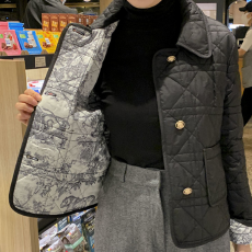 批发有货 KOREA 重工复古花纹里翻领气质菱格小香风夹棉外套~正反可穿