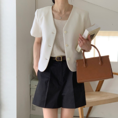 批发有货 KOREA 法式高级感简约通勤小清新单排扣纯色V领短袖<b class='q'>西装</b>外套