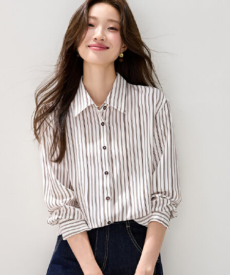 실사 스트라이프 여성 셔츠 2026 년 가을 의상 새로운 자이언트 잘 생긴 품격 출퇴근 레트로 작은 셔츠 맨위