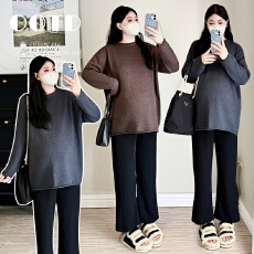 批发实拍 简约<b class='q'>百搭</b>孕妇装毛衣女 秋冬新款大码宽松中长圆领针织打底衫