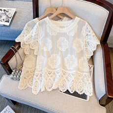 批发实拍夏季新款大码洋气钩花镂空罩衫女胖妹妹显瘦遮肚别致蕾丝上衣