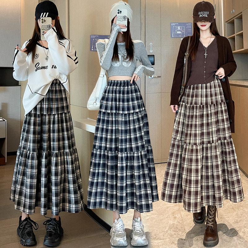 实拍 格子拼接半身裙女2025秋季新款松紧腰遮胯a字蓬蓬蛋糕中长裙