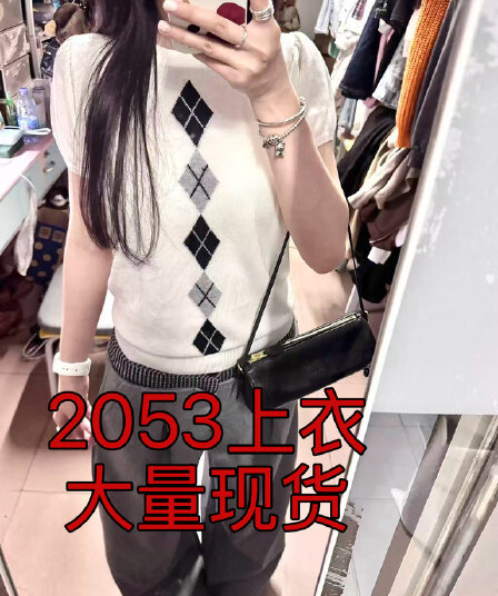 한 부서 레트로 링 그리드 자카드 반팔 니트 스웨터 여성 2026 새로운 여름 몸매 가꾸기 슬림해 보이는 학원 스타일 맨위 서비스
