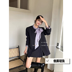 批发法式洋气轻奢小香风羽绒套装女冬蝴蝶结<b class='q'>西服</b>外套半身裙两件套西装