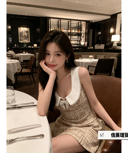 자동차 늦게 En chien 부유 한 가족 천 골드 작은 샤넬 스타일 여성 드레스 여름 고급 센스 베이비 칼라 비즈 박기 타이트 스커트 미니 스커트