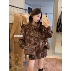 批发复古撞色设计感加厚V领毛衣＋高腰<b class='q'>通勤</b>短款休闲半身裙套装女秋冬