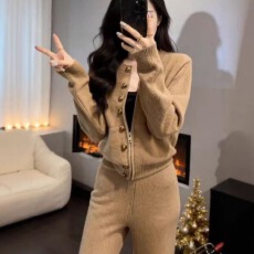 批发时尚气质套装女秋冬复古慵懒风加厚针织毛衣开衫休闲阔腿裤两件套