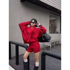 批发新年战袍慵懒时尚v领毛衣高腰显瘦短裤加厚围巾针织休闲三件套装