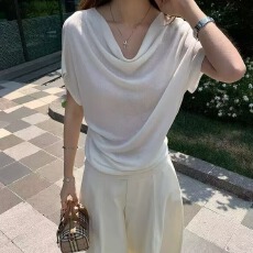 批发性感斜肩短袖T恤女夏季纯欲修身设计感纯欲显瘦<b class='q'>露肩</b><b class='q'>上衣</b>