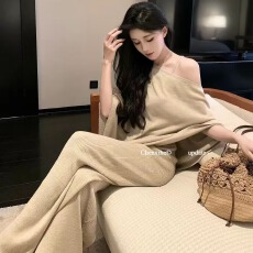 批发气质御姐松弛氛围感春款<b class='q'>套装</b>背心吊带斜肩上衣垂感喇叭裤