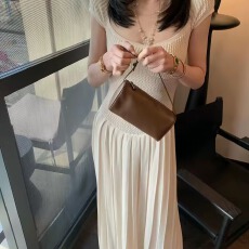 批发高级法式温柔风丝光羊毛精梳棉醋酸长裙天丝方领<b class='q'>连衣裙</b>