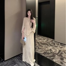 批发亚麻针织慵懒套装女极简<b class='q'>高级</b>优雅气质上衣半裙