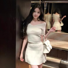 批发清纯富家千金穿搭miu系早春漂亮白色裙子高级感上衣一字肩连衣裙