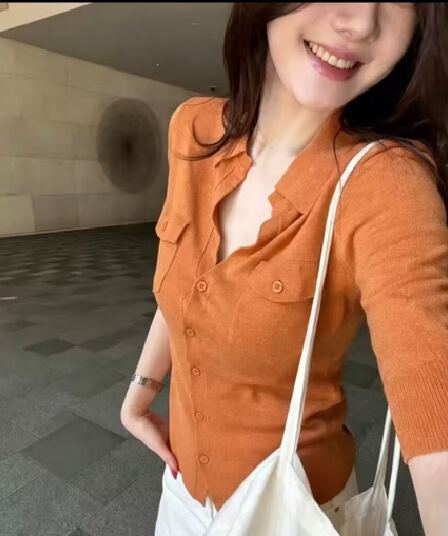 레트로 중간 소매 봄 Z아 어깨 슬림해 보이는 핫걸 바람 여성 셔츠 품격 고급 센스 맨위