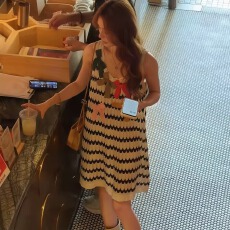 批发复古少女风波浪条纹吊带连衣裙女夏2026新款立体蝴蝶结拼接背心裙