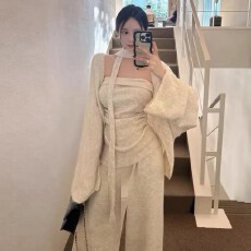 批发韩国INC宽松外搭毛衣开衫女装+抹胸抽褶内搭背心+休闲裤三件<b class='q'>套装</b>