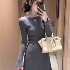 批发小香风针织连衣裙女<b class='q'>春</b>秋新款气质名媛V领收腰显瘦包臀短裙冬打底