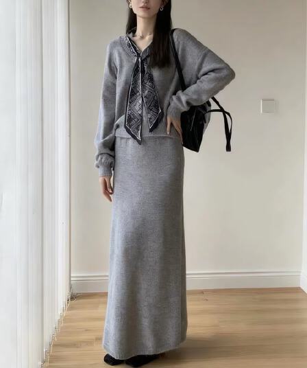 느긋한 바람 폴로 칼라 스트라이프 세트 여성 2026 가을 빅 사이즈 지방 mm 연령 감소 맨위 반신 스커트 투피스 세트 트렌디